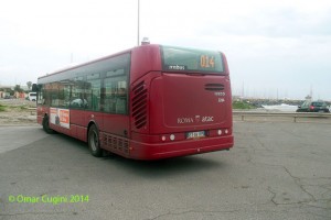 3214 in sosta al capolinea della linea 014 in Via dell'Idroscalo